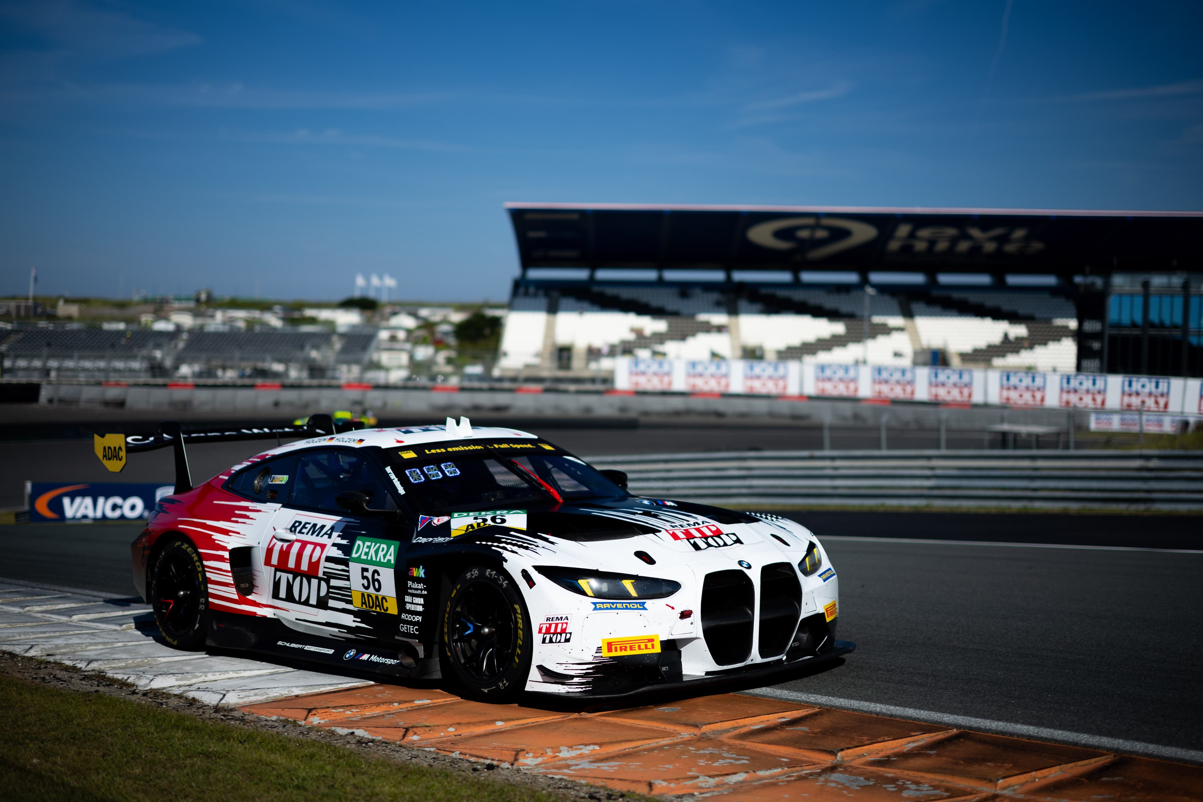 Racing image 2