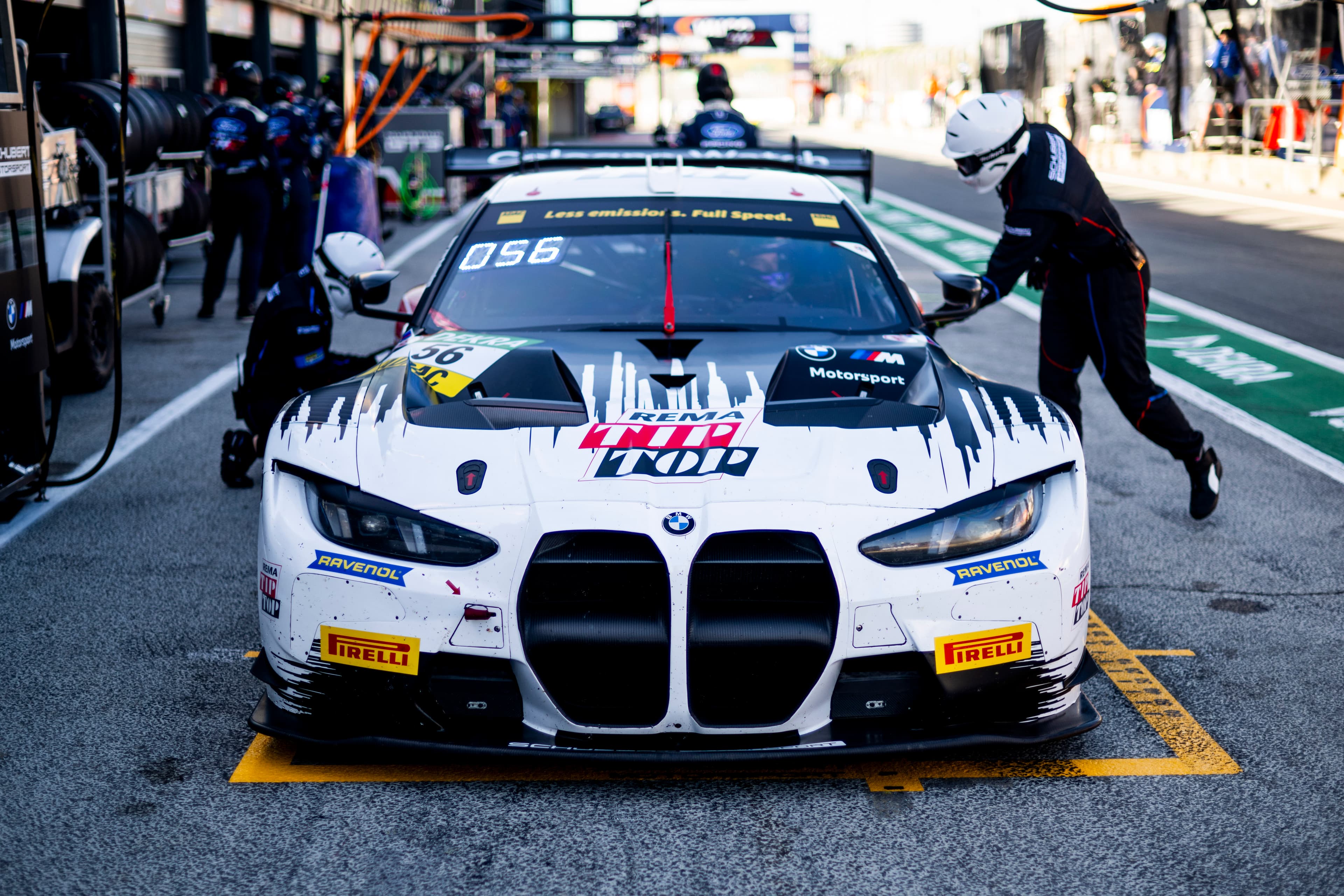 Racing image 3